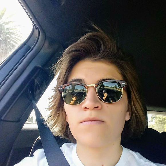 Meet your Posher, Brittany - Picture 1 of 1